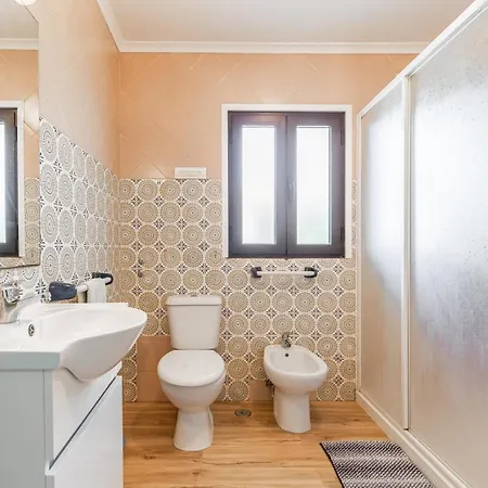 Casa Da Varzinha بيت للعطل